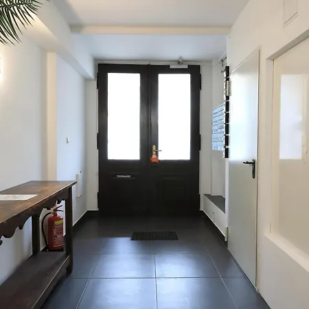 04 Apartment *